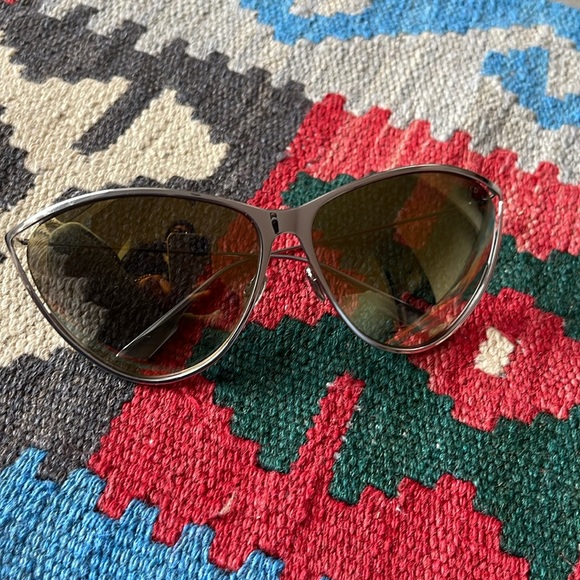 Dior New 65mm Woman’s Sunglasses with Black leather case - Picture 9 of 16